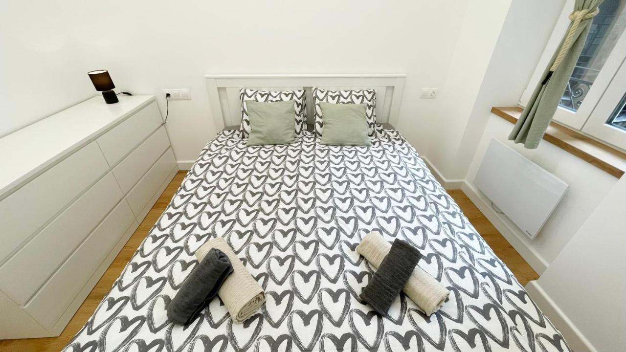Sipsix Apartment - Modern 2 Bedroom Newly Renovated Flat With Ac In Budapest City Centre Eksteriør bilde